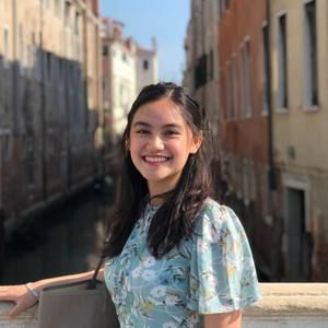 Meet your Posher, Khanh